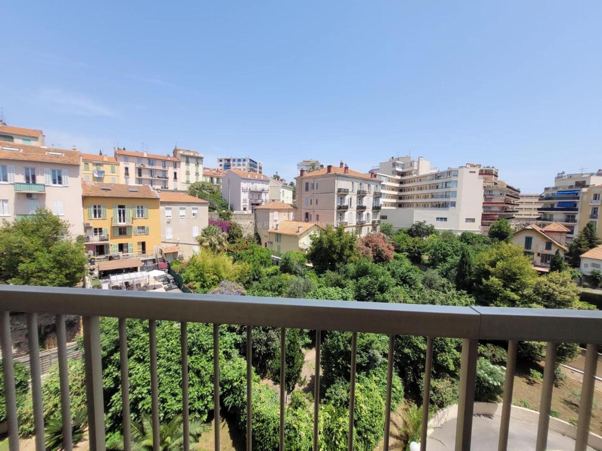 Sunny Mercury - Room In Apartment Cannes Exterior foto
